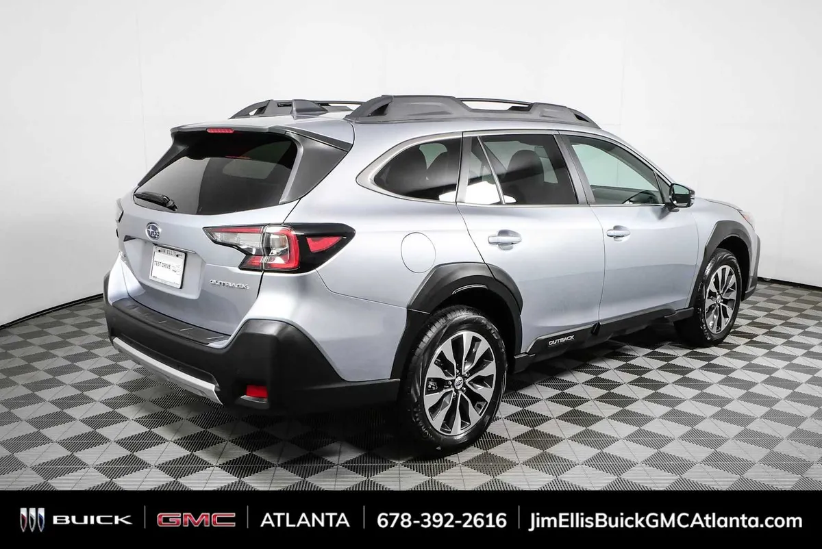 2024 Subaru Outback Limited thumbnail 3