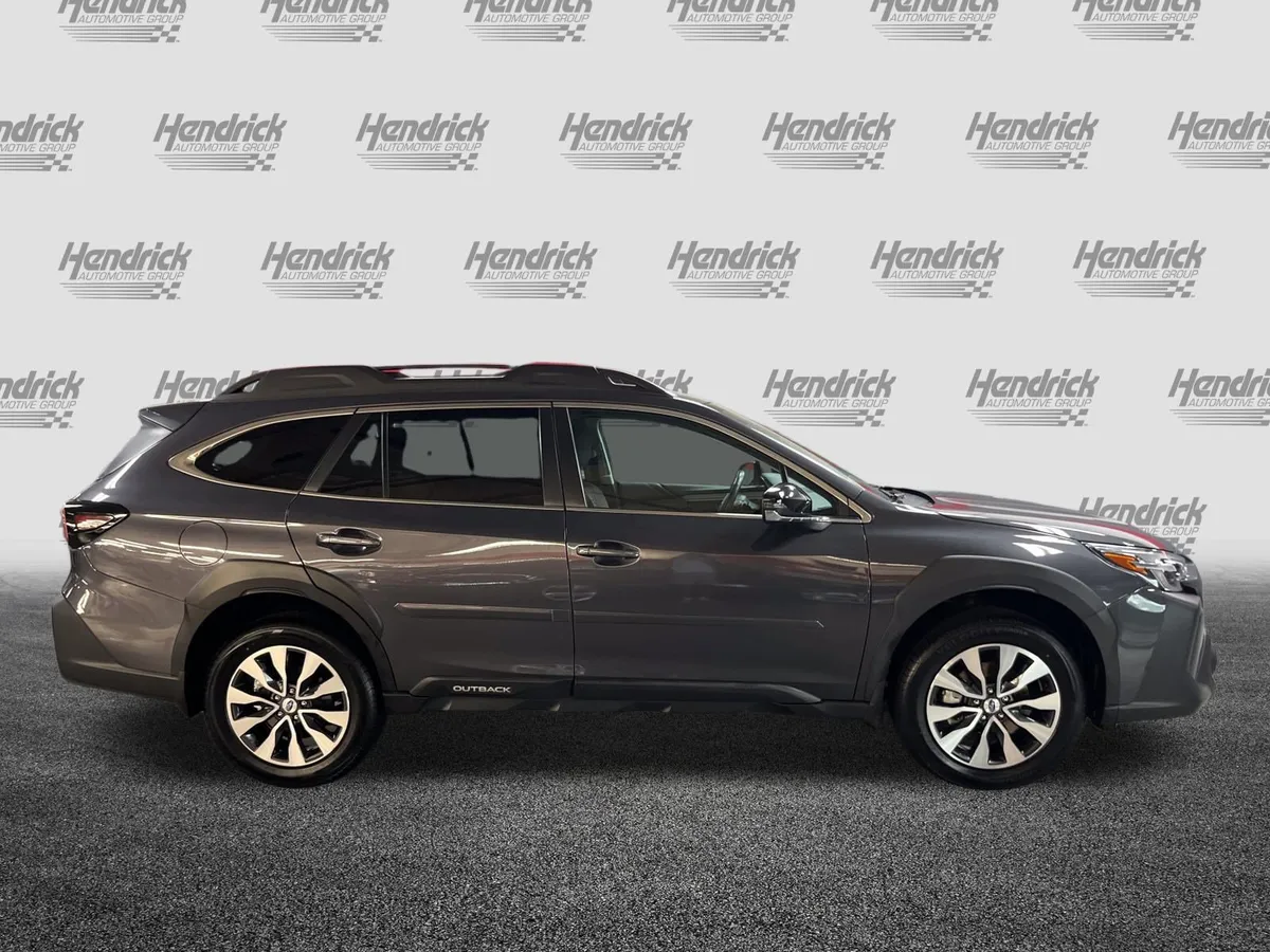 2024 Subaru Outback Limited XT thumbnail 11