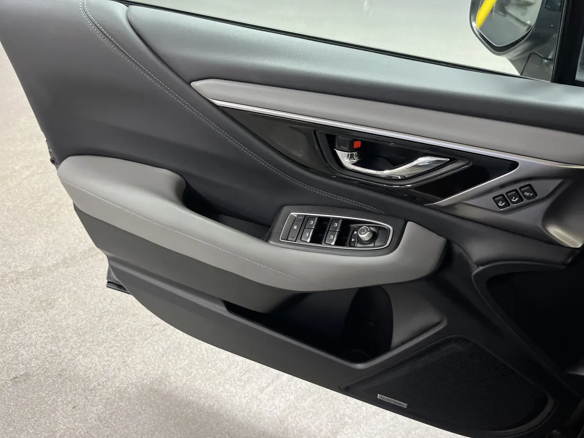 2024 Subaru Outback Limited XT thumbnail 14