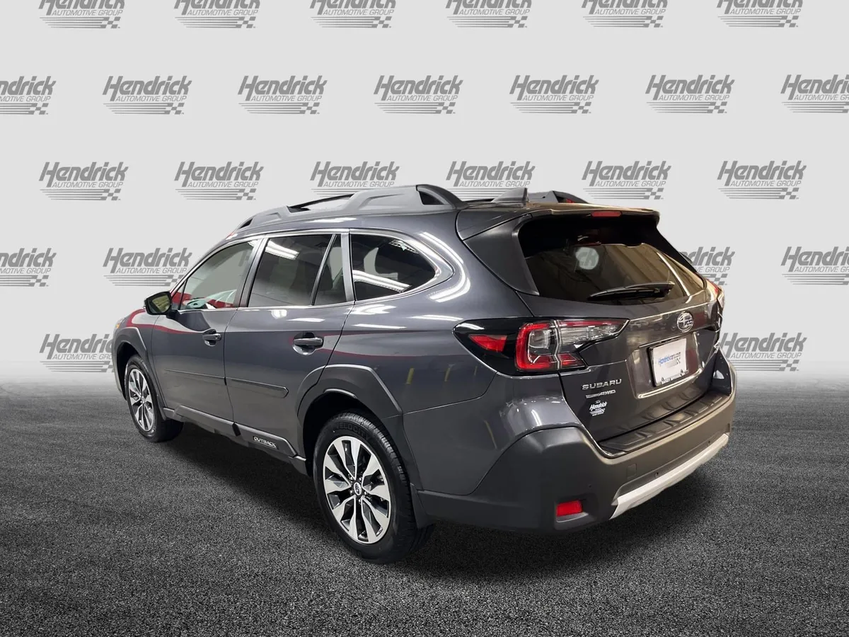 2024 Subaru Outback Limited XT thumbnail 8
