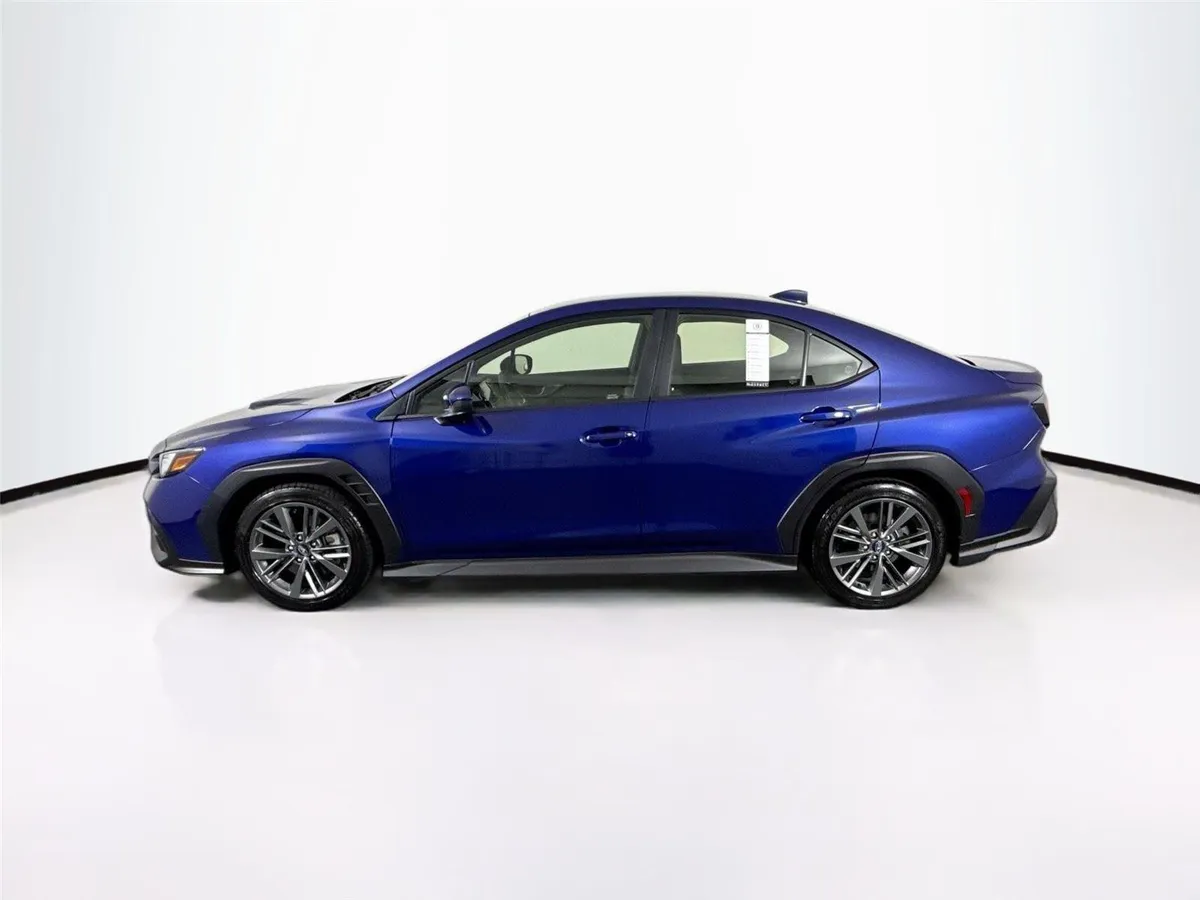 2024 Subaru WRX 4DR MT thumbnail 12