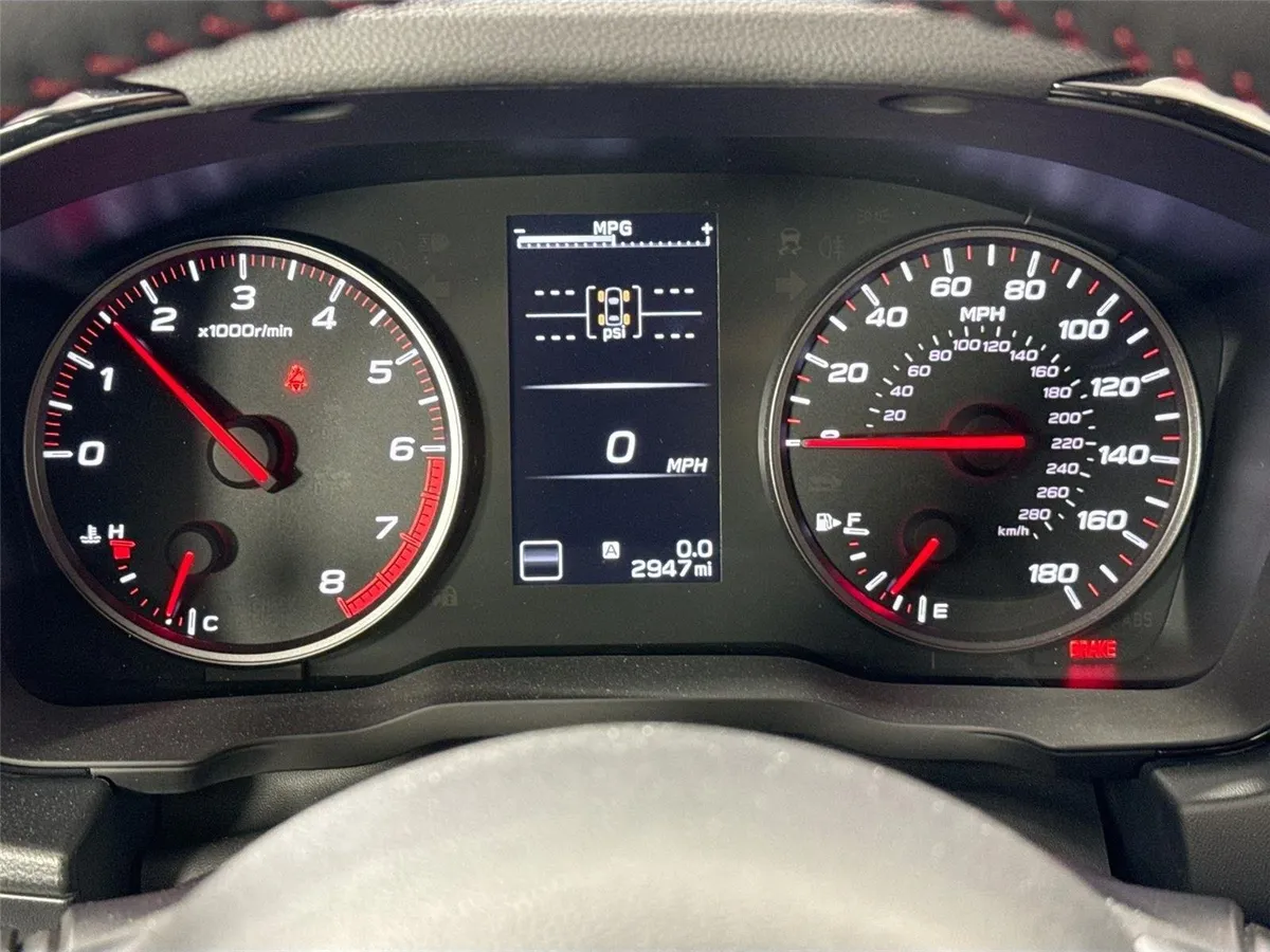 2024 Subaru WRX 4DR MT thumbnail 18