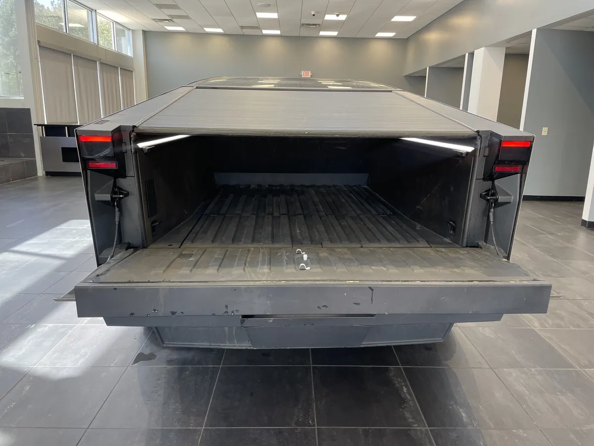 2024 Tesla Cybertruck Cyberbeast thumbnail 34
