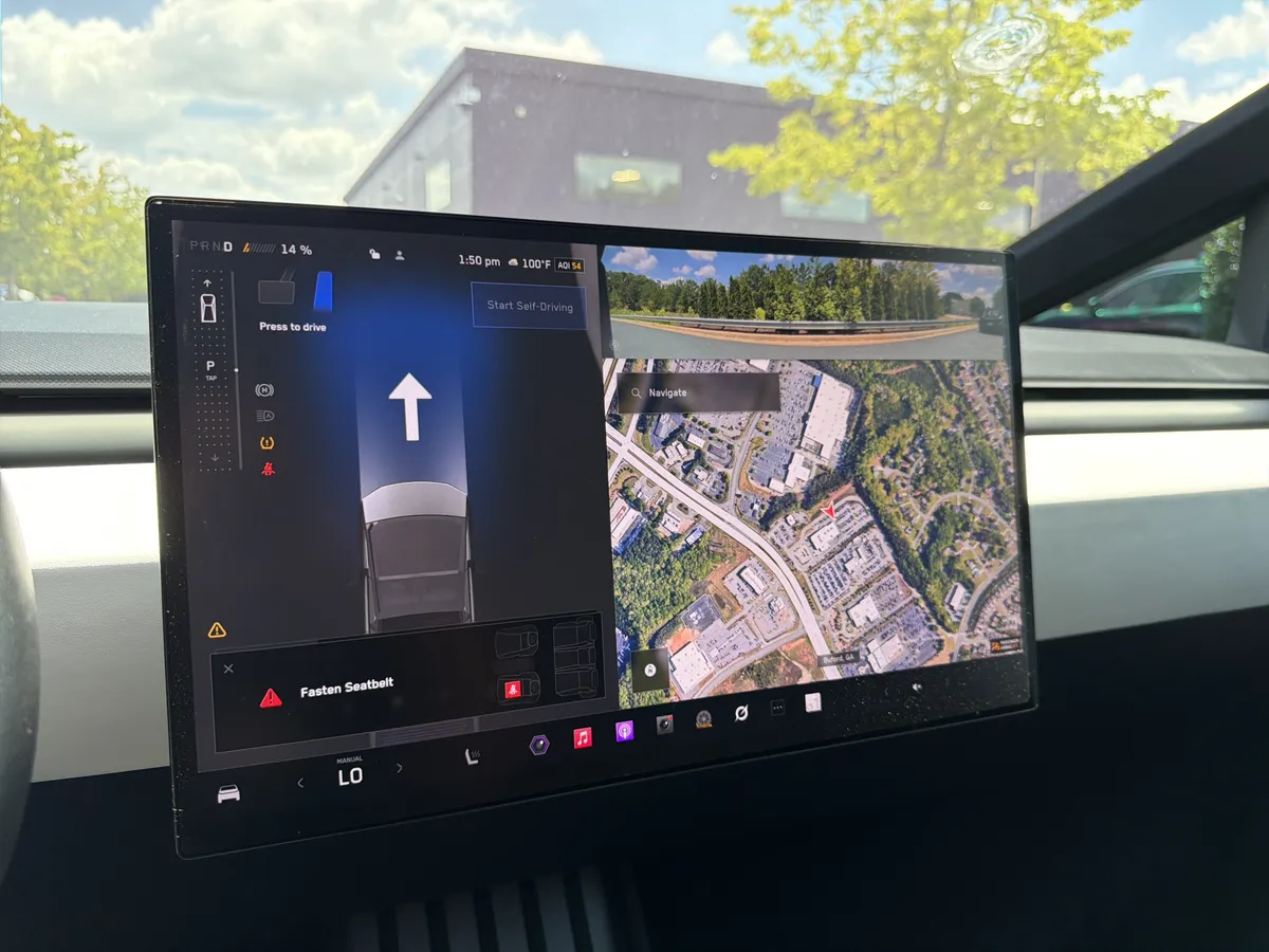 2024 Tesla Cybertruck thumbnail 19