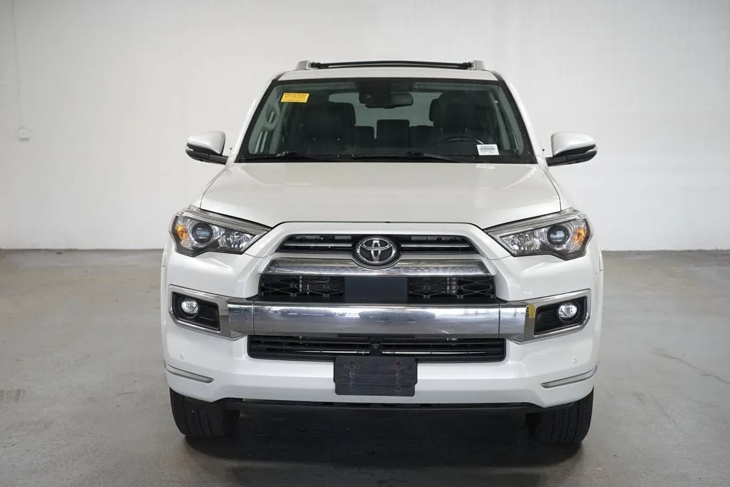 2024 Toyota 4Runner Limited thumbnail 2