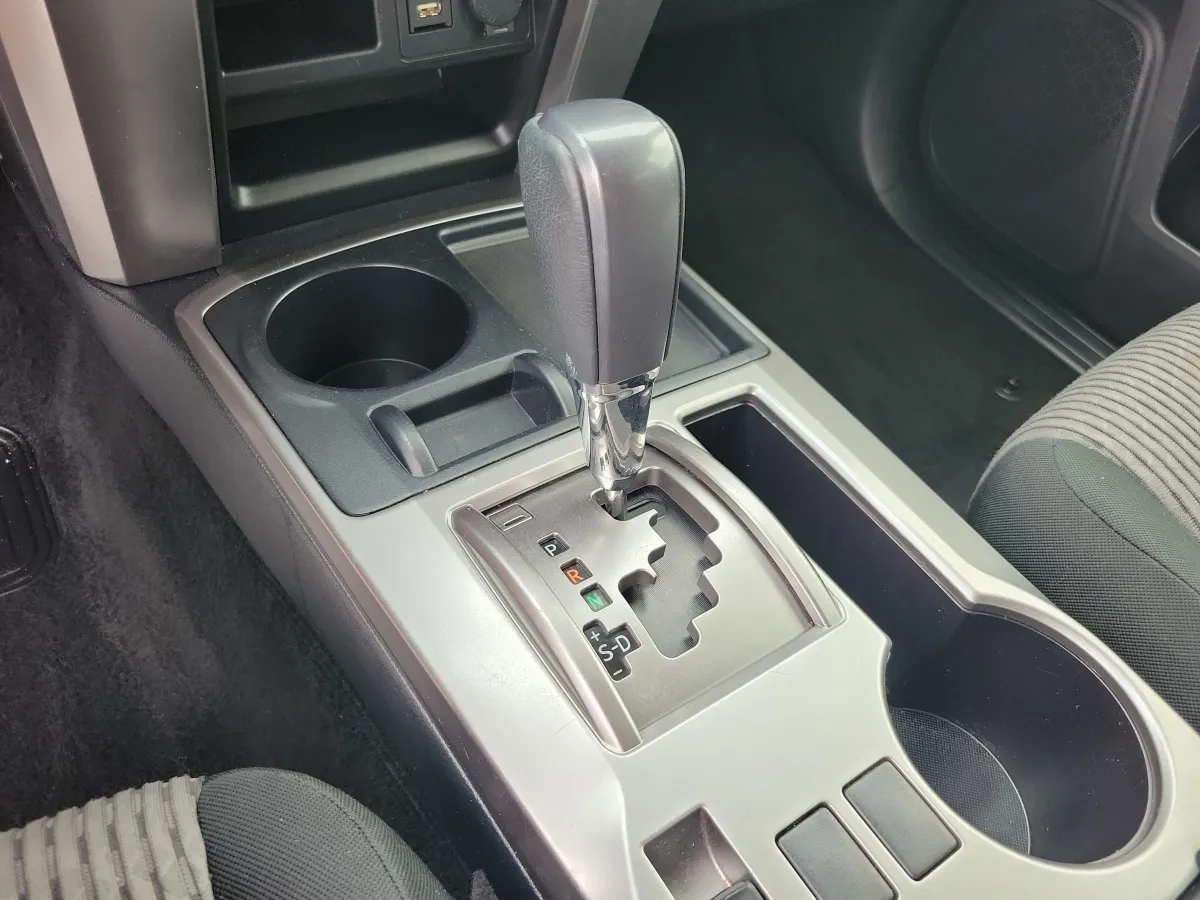 2024 Toyota 4Runner SR5 thumbnail 11