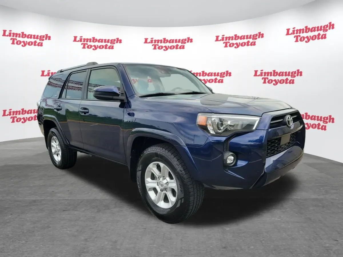 2024 Toyota 4Runner SR5 thumbnail 17