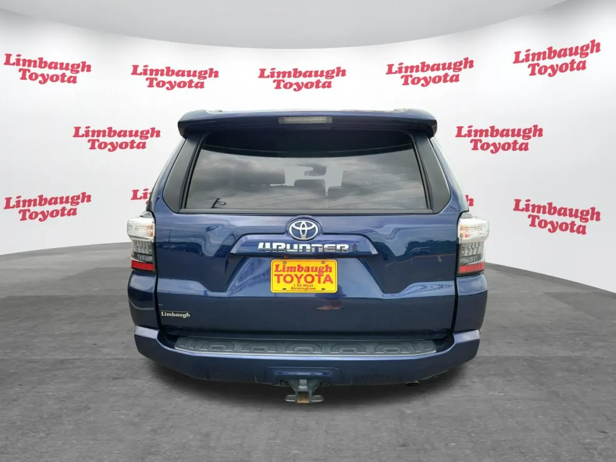 2024 Toyota 4Runner SR5 thumbnail 21
