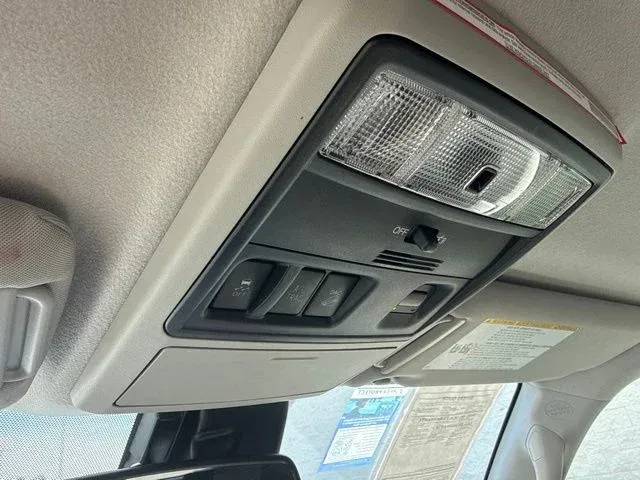 2024 Toyota 4Runner SR5 thumbnail 44