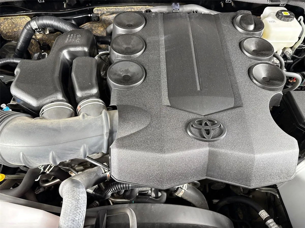 2024 Toyota 4Runner SR5 thumbnail 42