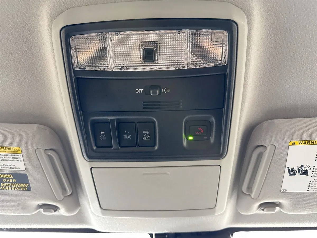 2024 Toyota 4Runner SR5 thumbnail 6