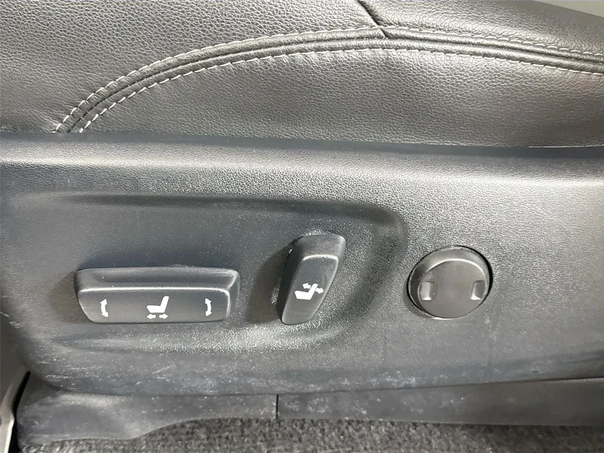 2024 Toyota 4Runner SR5 Premium thumbnail 30