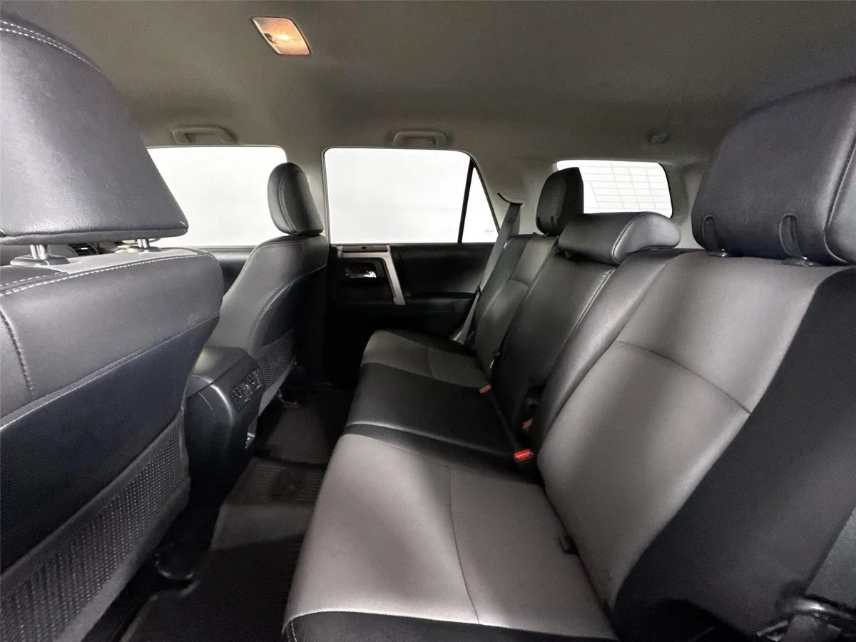 2024 Toyota 4Runner SR5 Premium thumbnail 31