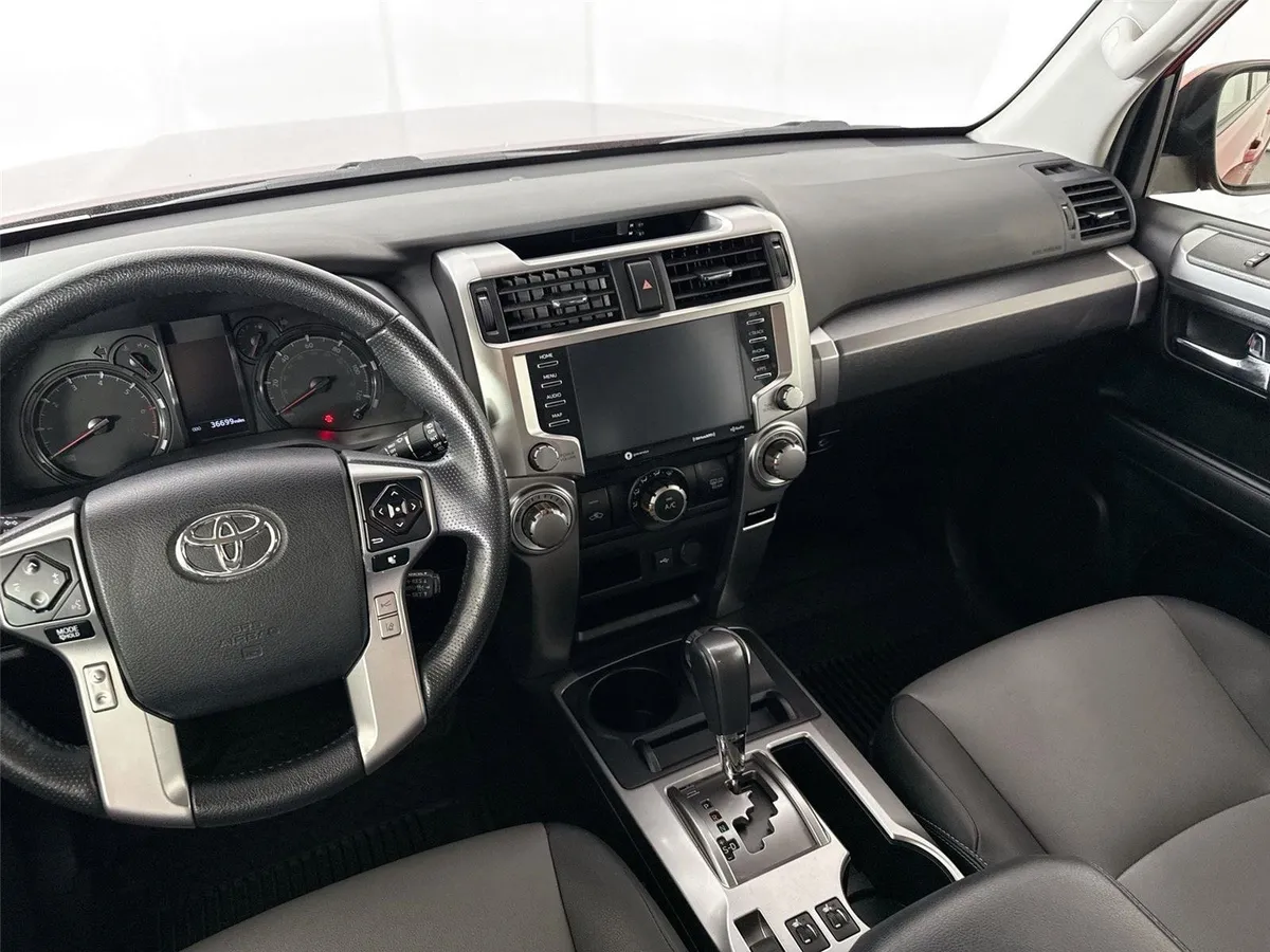 2024 Toyota 4Runner SR5 Premium thumbnail 33
