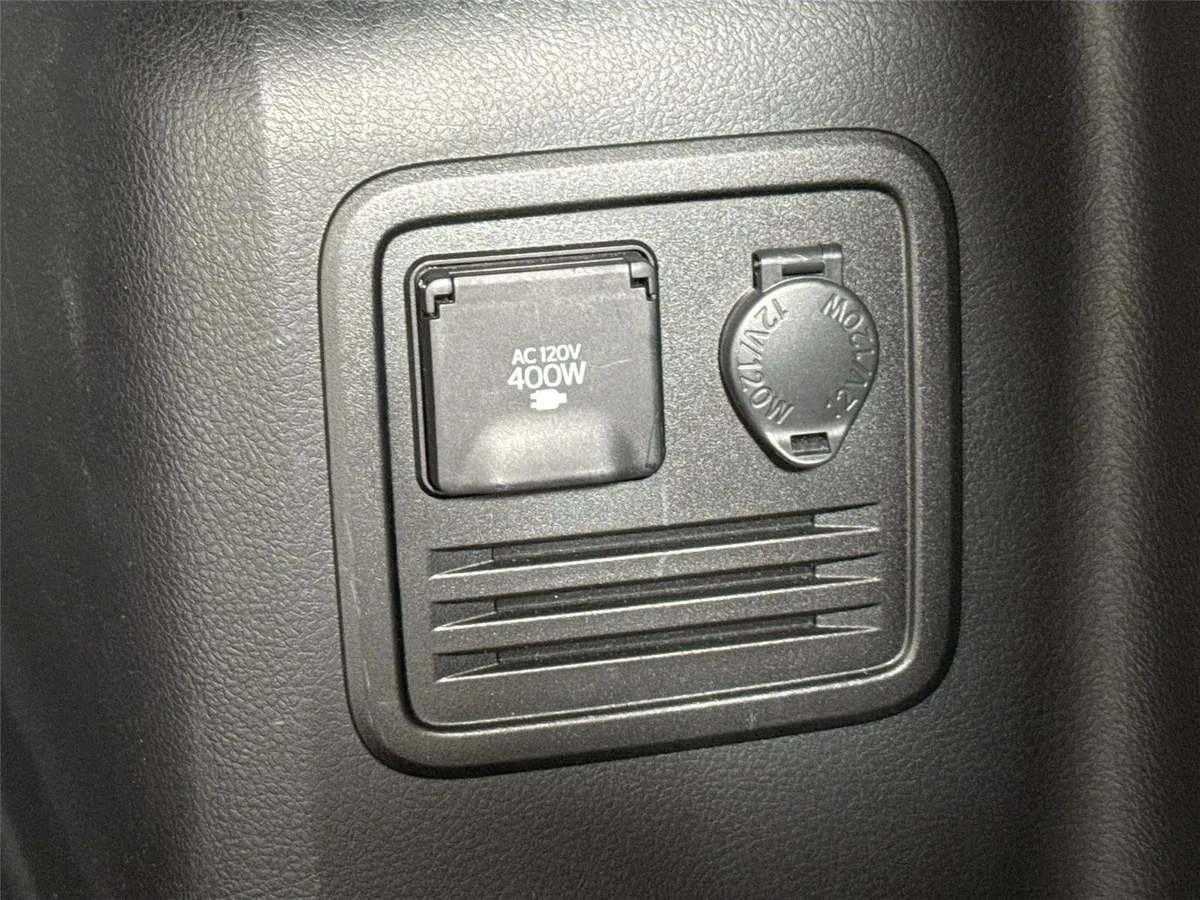 2024 Toyota 4Runner SR5 Premium thumbnail 40