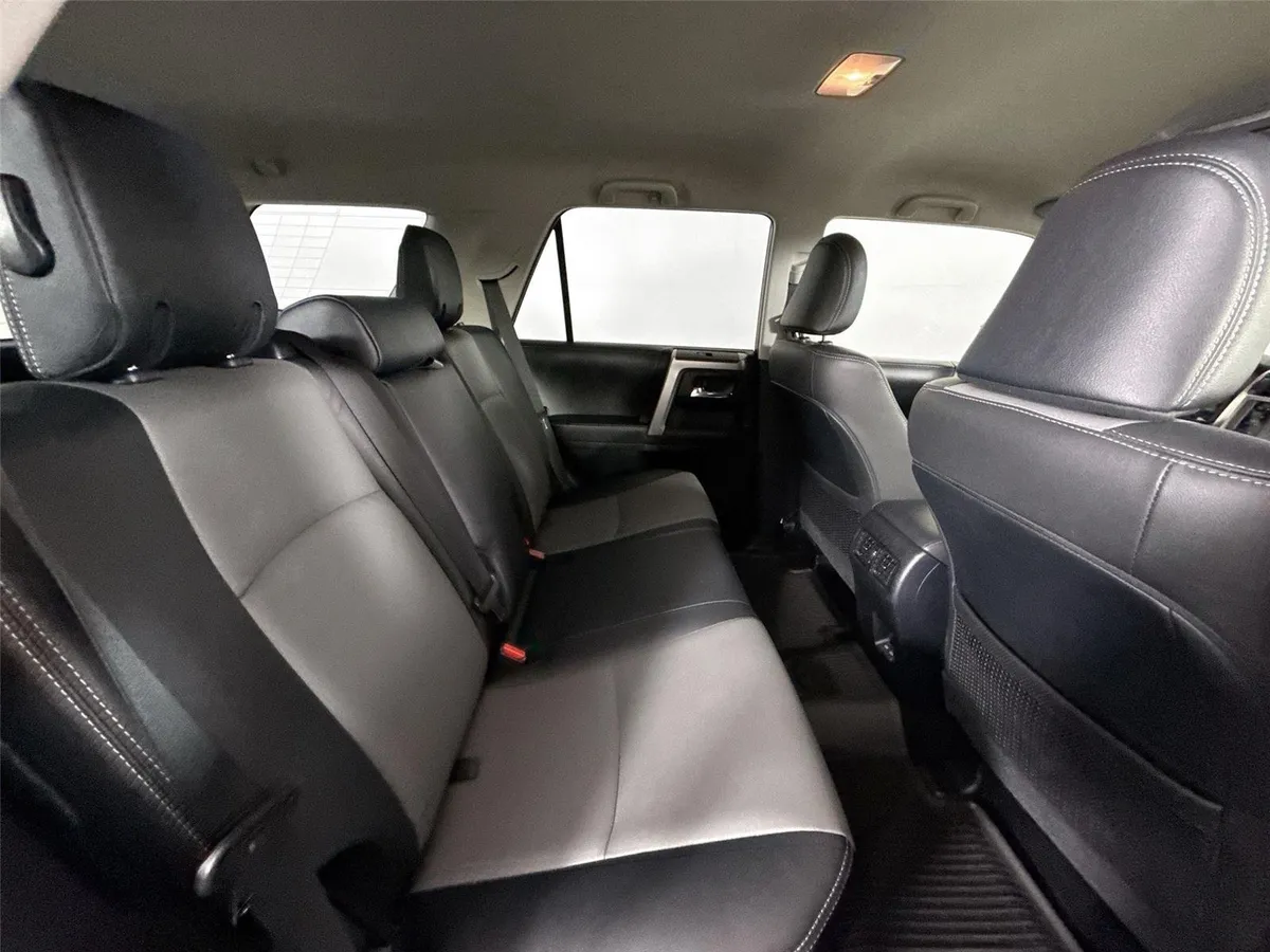 2024 Toyota 4Runner SR5 Premium thumbnail 42