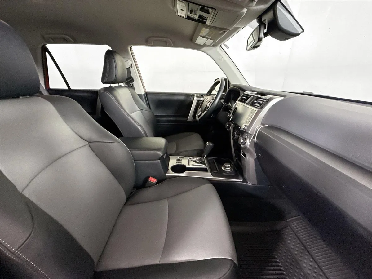 2024 Toyota 4Runner SR5 Premium thumbnail 43