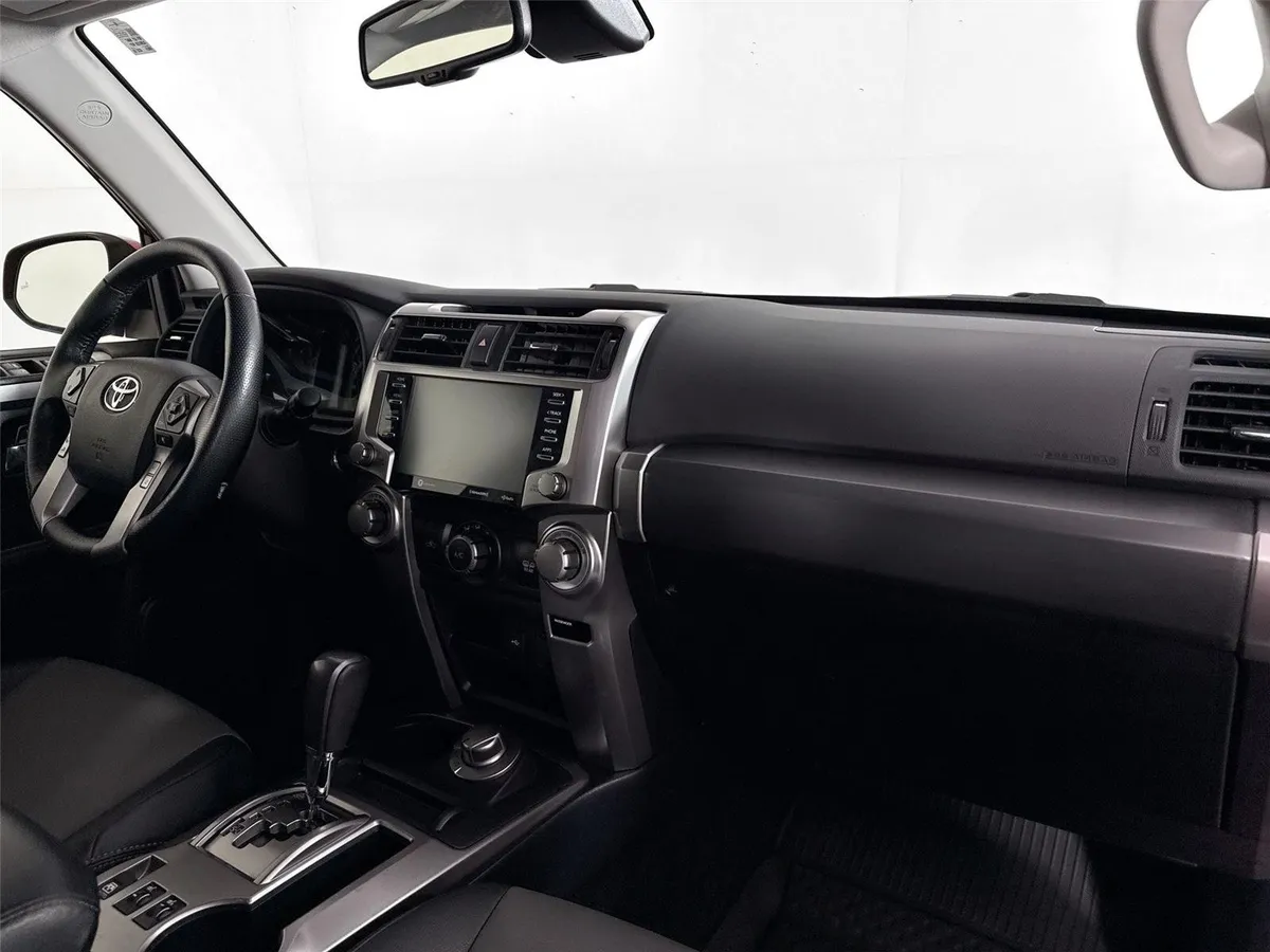 2024 Toyota 4Runner SR5 Premium thumbnail 44