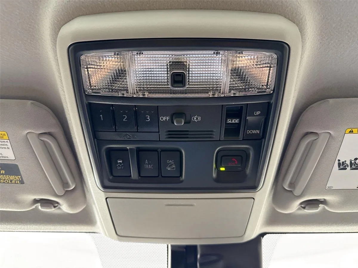 2024 Toyota 4Runner SR5 Premium thumbnail 24