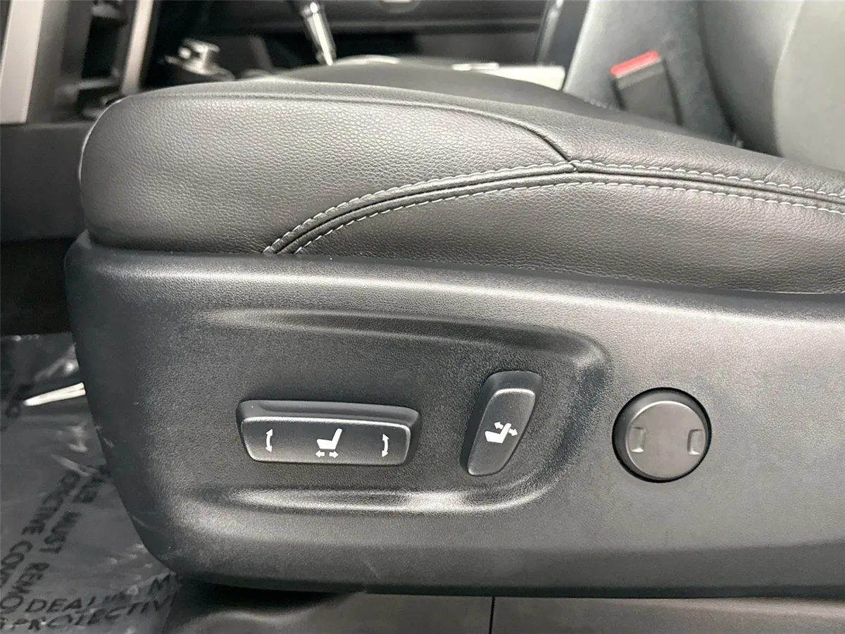 2024 Toyota 4Runner SR5 Premium thumbnail 30