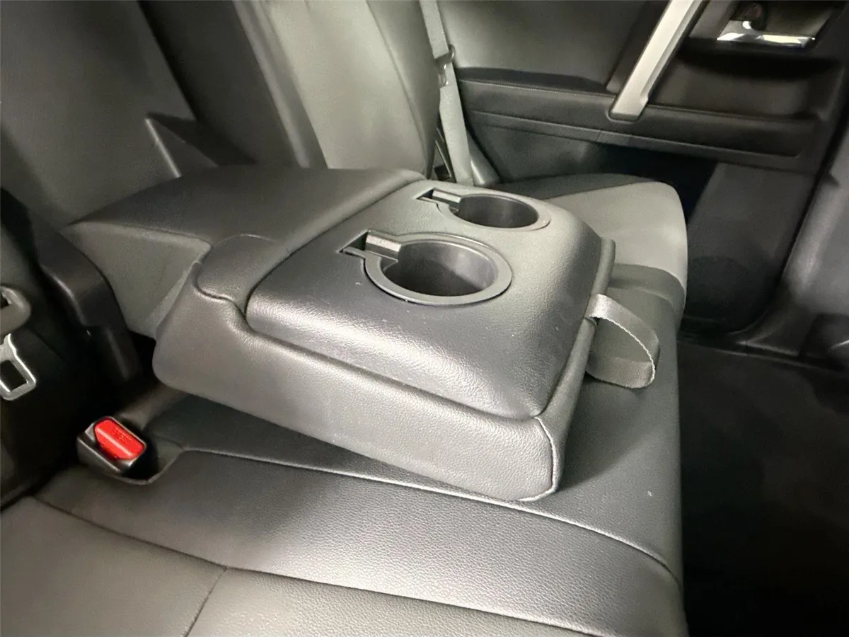 2024 Toyota 4Runner SR5 Premium thumbnail 41