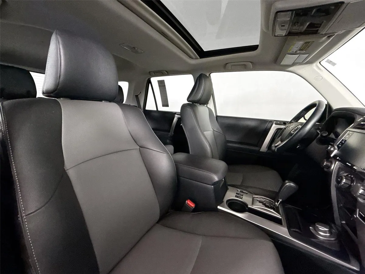 2024 Toyota 4Runner SR5 Premium thumbnail 43