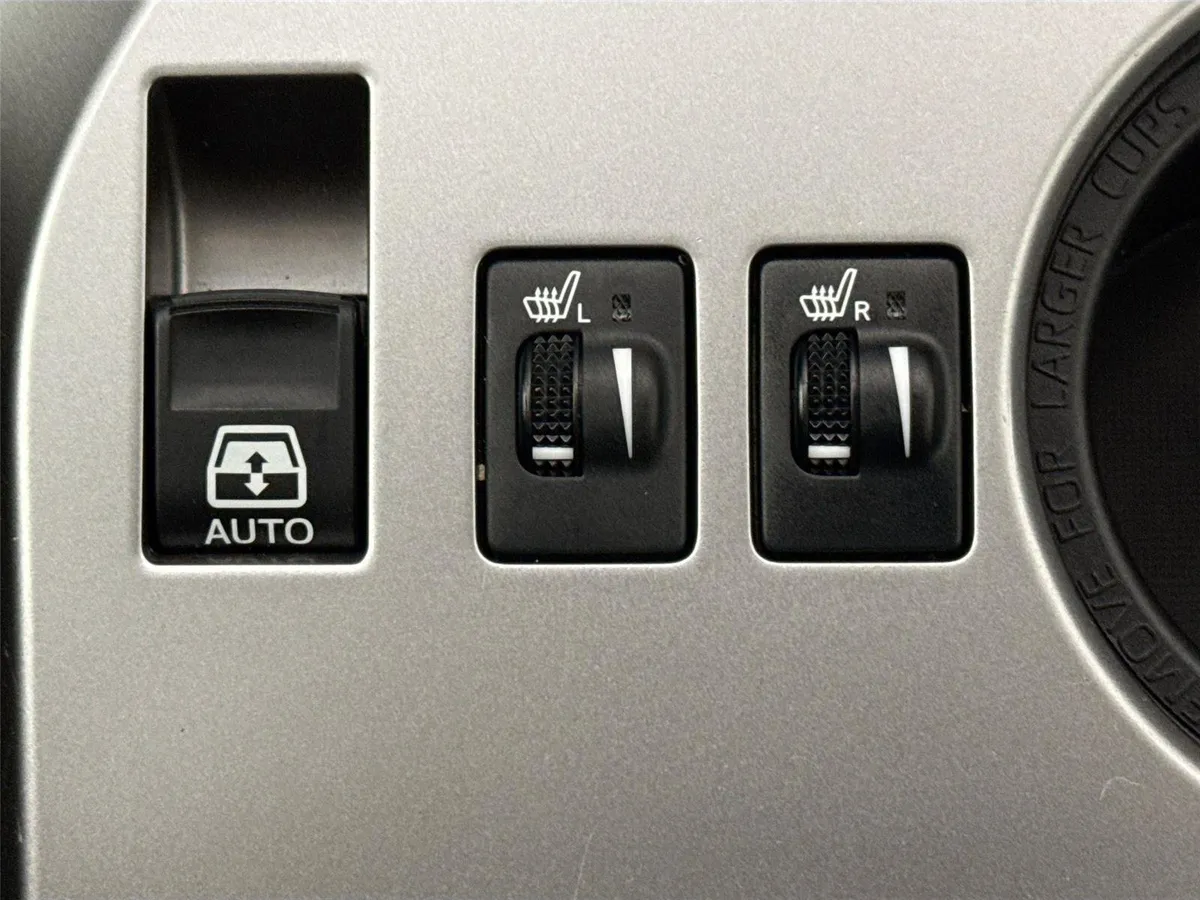 2024 Toyota 4Runner SR5 Premium thumbnail 8