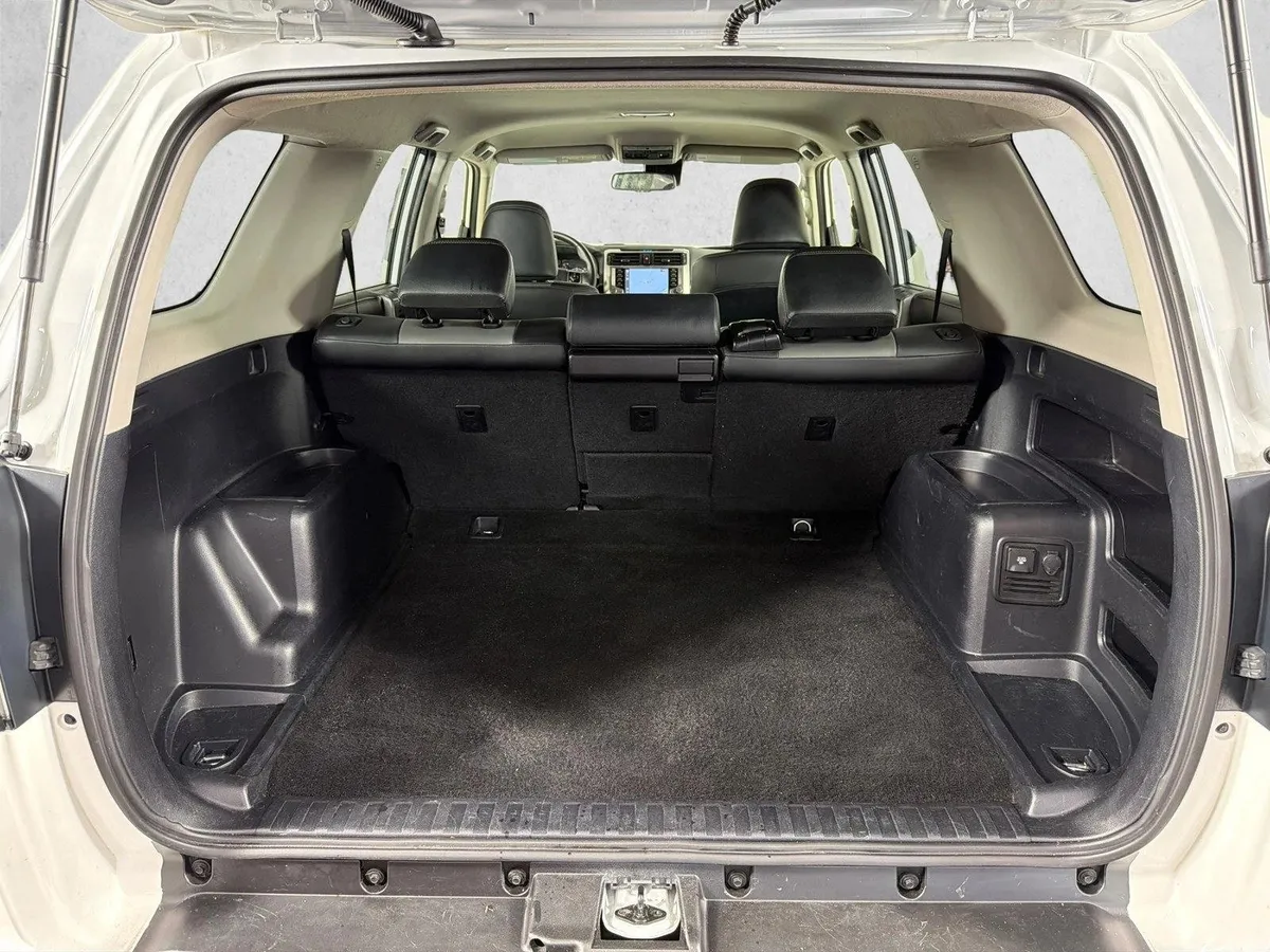 2024 Toyota 4Runner SR5 Premium thumbnail 19