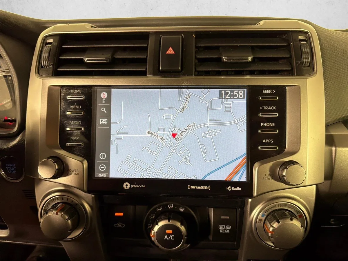 2024 Toyota 4Runner SR5 Premium thumbnail 2