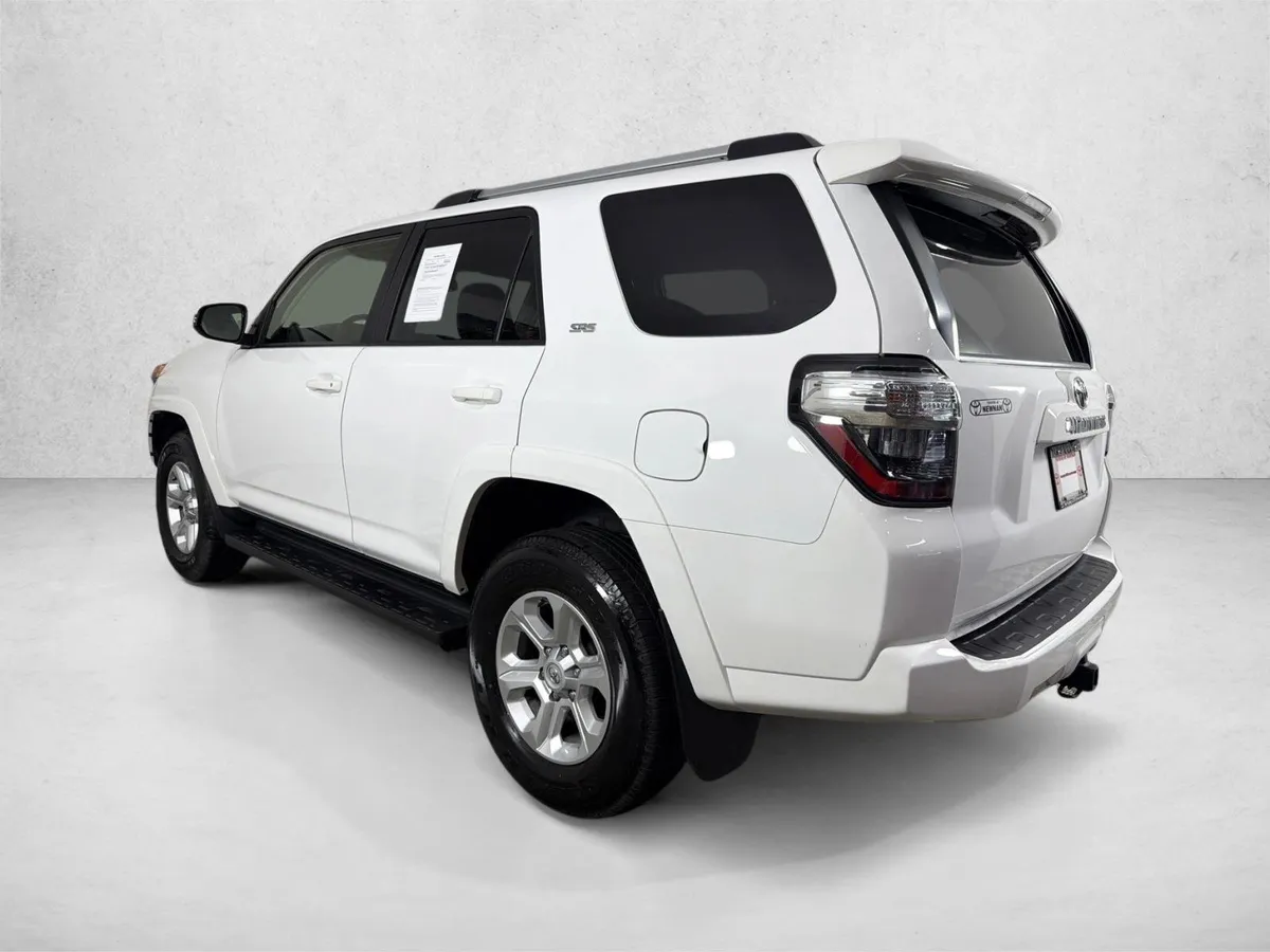 2024 Toyota 4Runner SR5 Premium thumbnail 6