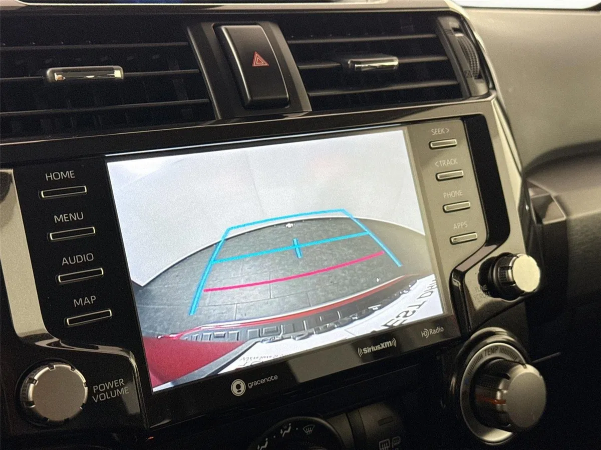 2024 Toyota 4Runner TRD Off-Road Premium thumbnail 25