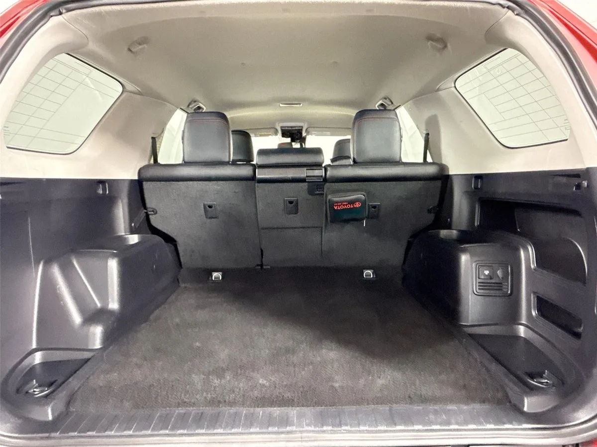 2024 Toyota 4Runner TRD Off-Road Premium thumbnail 38