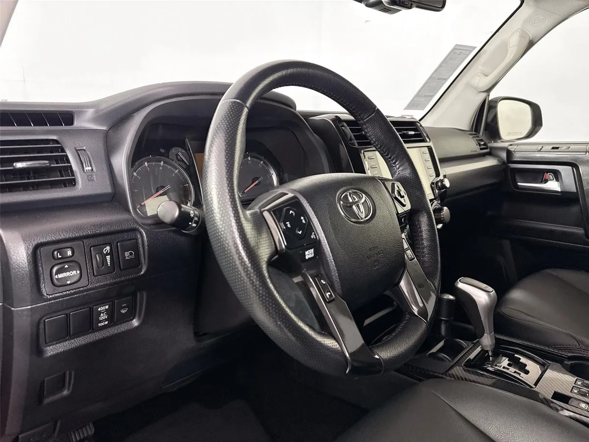 2024 Toyota 4Runner TRD Off-Road Premium thumbnail 4