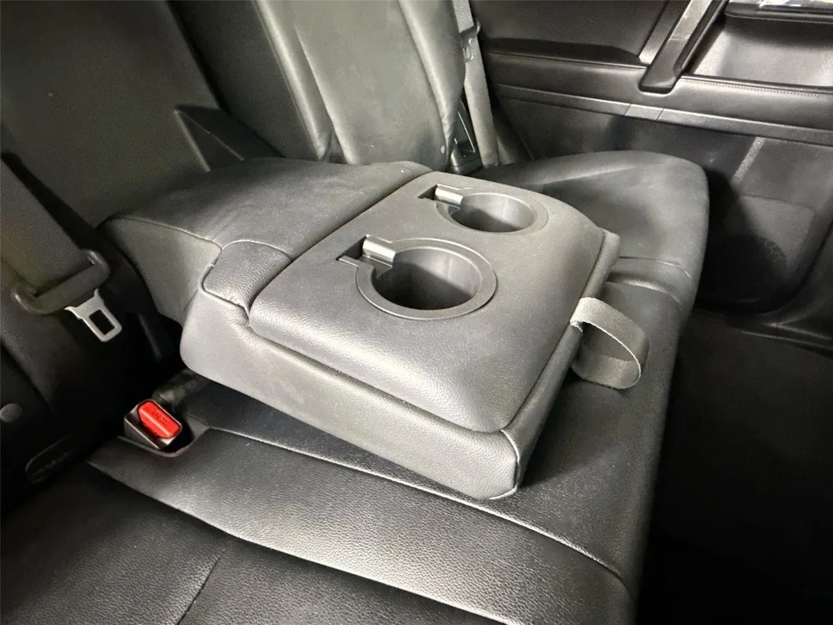 2024 Toyota 4Runner TRD Off-Road Premium thumbnail 40