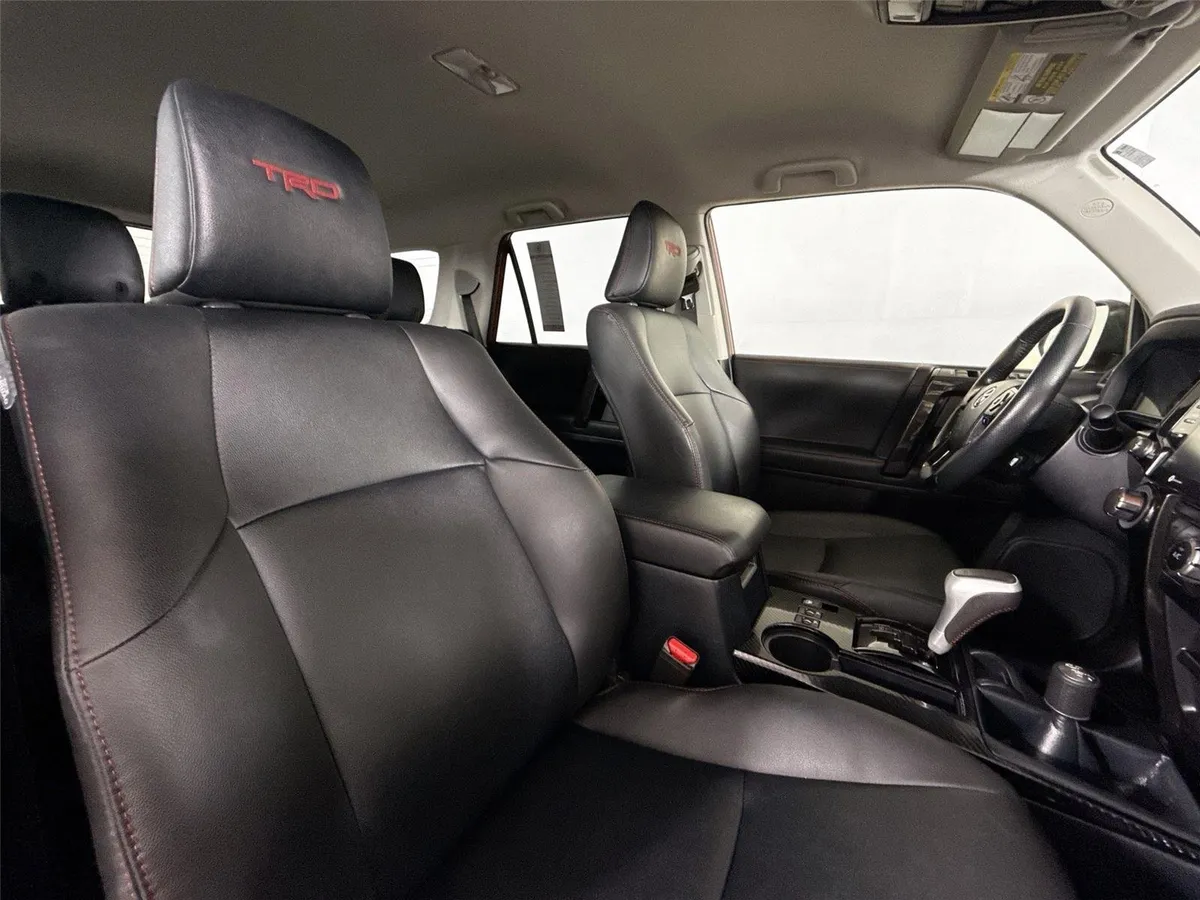 2024 Toyota 4Runner TRD Off-Road Premium thumbnail 42