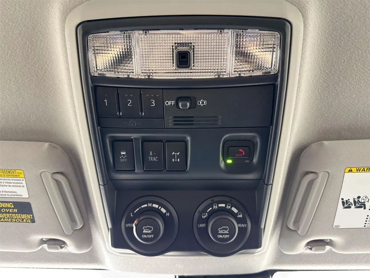 2024 Toyota 4Runner TRD Off-Road Premium thumbnail 6