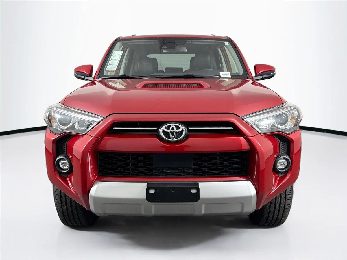 2024 Toyota 4Runner TRD Off-Road Premium thumbnail 9