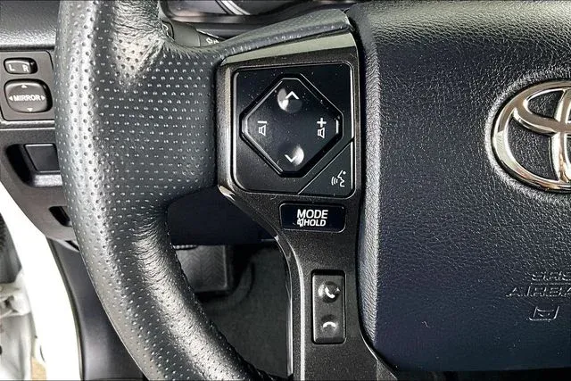 2024 Toyota 4Runner TRD Off-Road Premium thumbnail 10