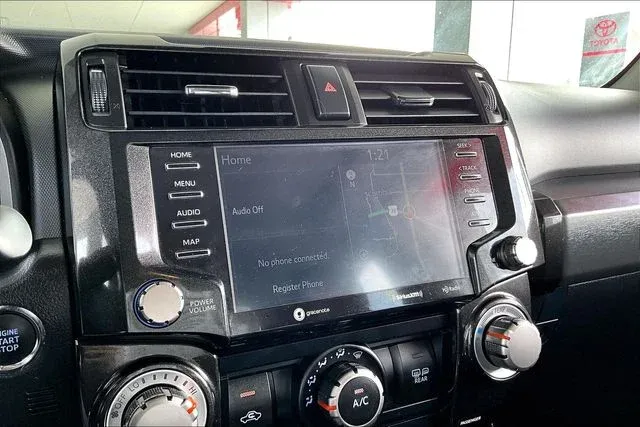 2024 Toyota 4Runner TRD Off-Road Premium thumbnail 22