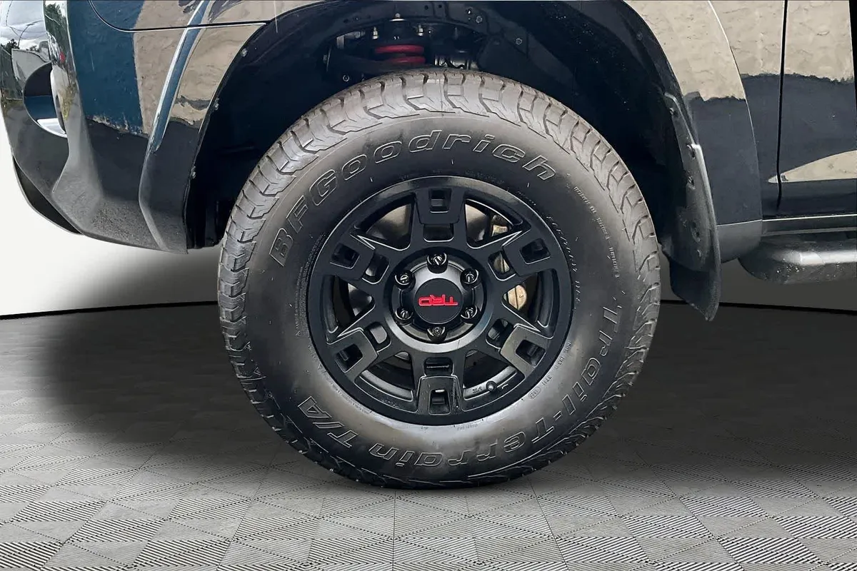 2024 Toyota 4Runner TRD Pro thumbnail 11