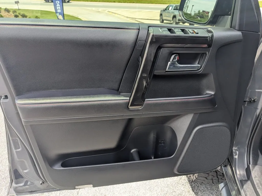 2024 Toyota 4Runner TRD Pro thumbnail 11
