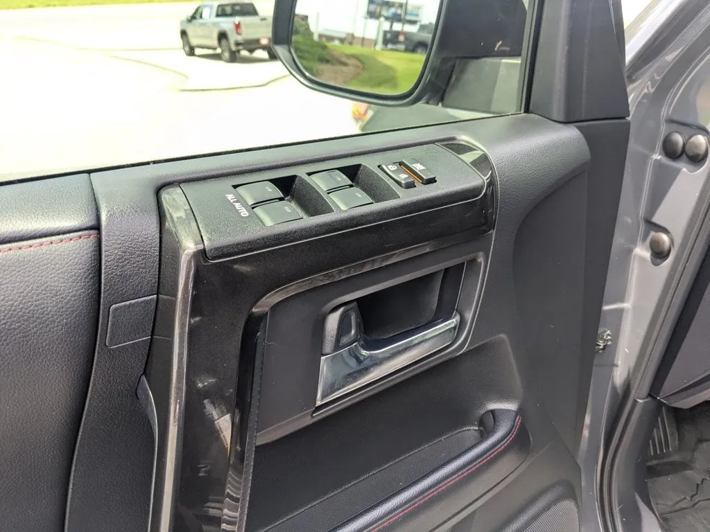 2024 Toyota 4Runner TRD Pro thumbnail 12