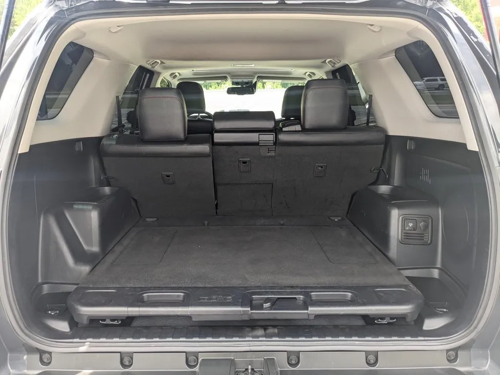 2024 Toyota 4Runner TRD Pro thumbnail 26