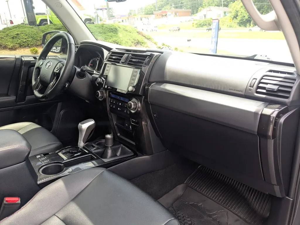 2024 Toyota 4Runner TRD Pro thumbnail 29