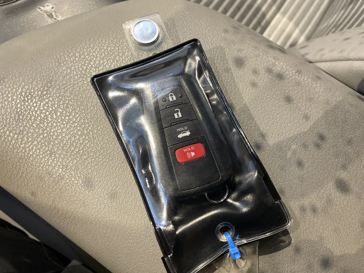 2024 Toyota Camry Hybrid SE Nightshade thumbnail 35