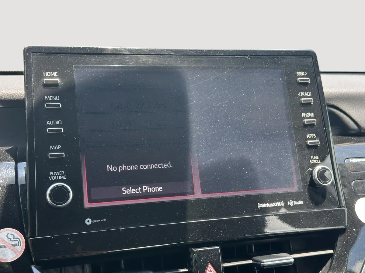 2024 Toyota Camry Hybrid XSE thumbnail 12