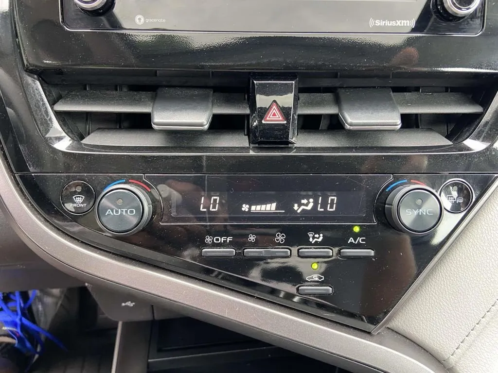 2024 Toyota Camry LE thumbnail 23