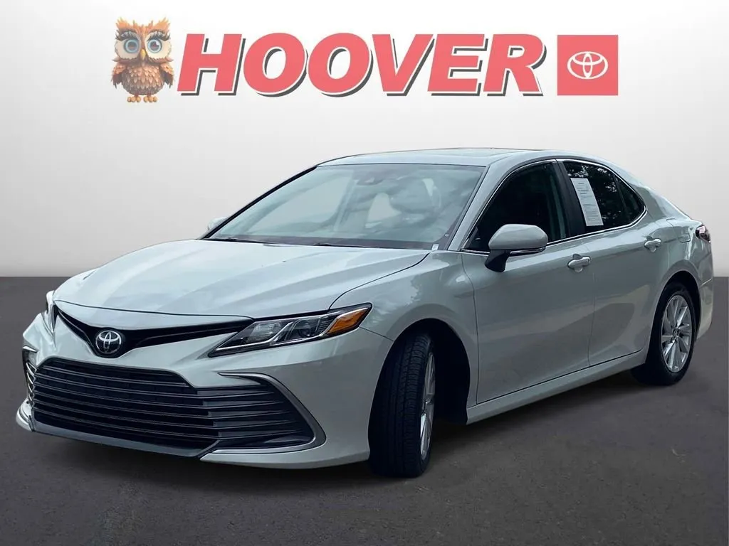 2024 Toyota Camry LE thumbnail 7