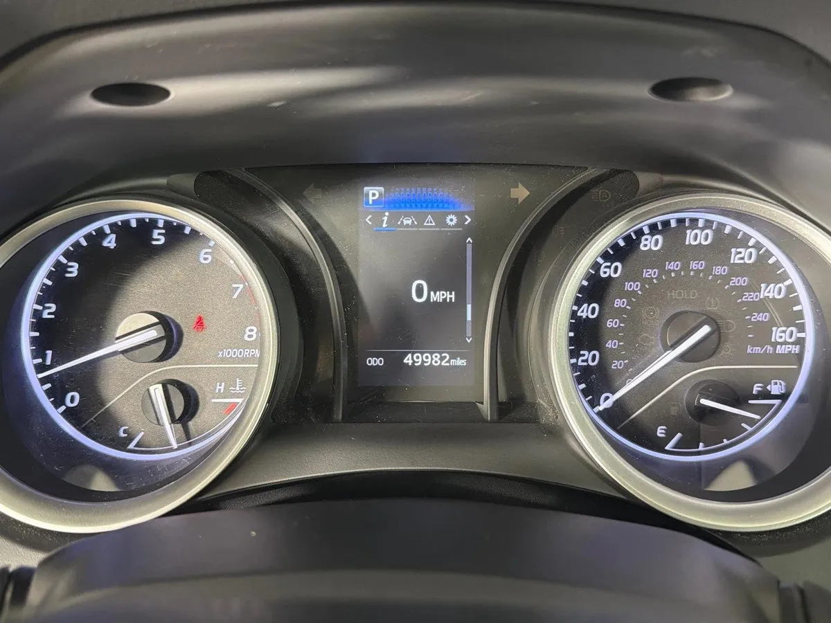 2024 Toyota Camry LE thumbnail 26