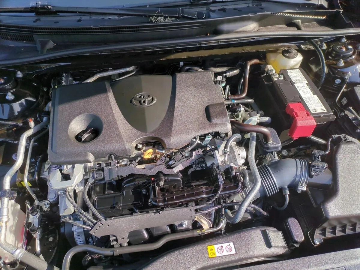 2024 Toyota Camry LE thumbnail 23